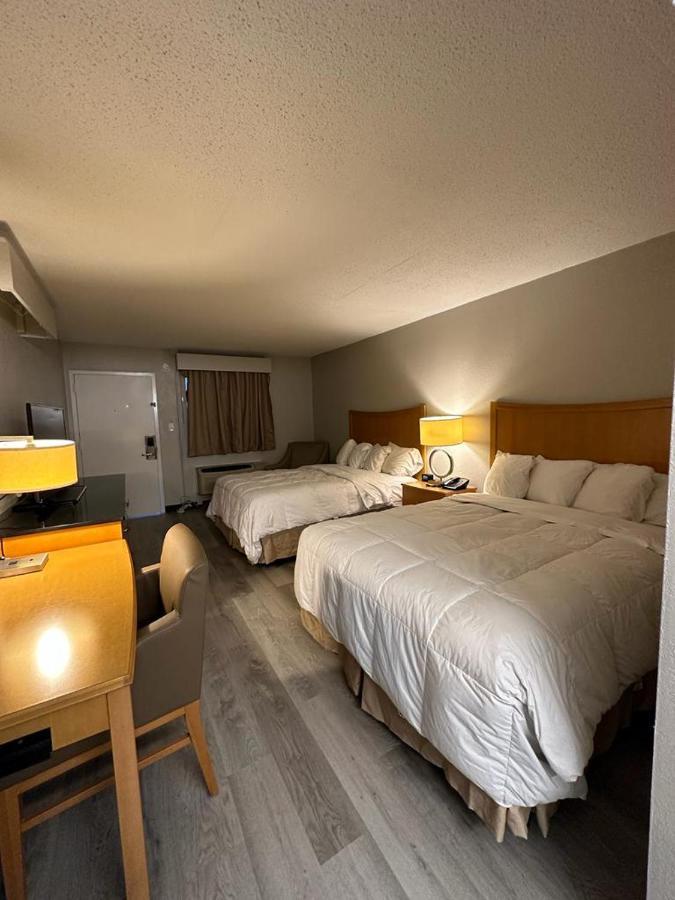 Lanett Inn Bagian luar foto