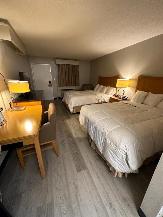Lanett Inn Bagian luar foto